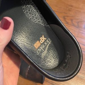 Dansko XP 2.0 Clogs